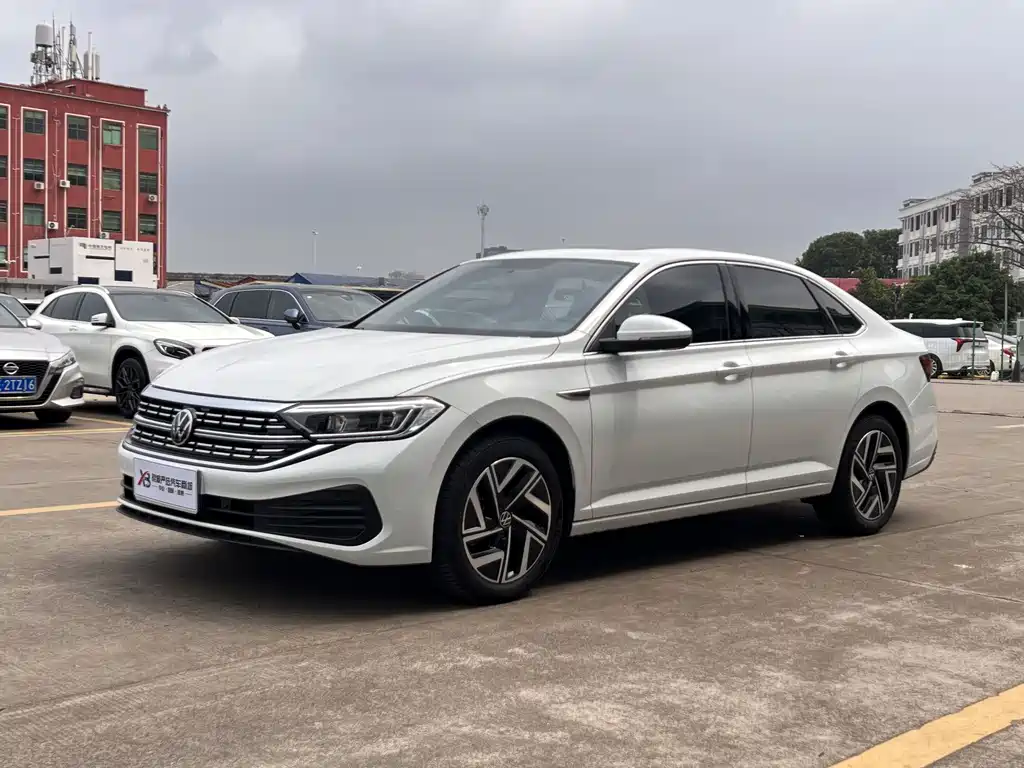 Volkswagen Sagitar 2025