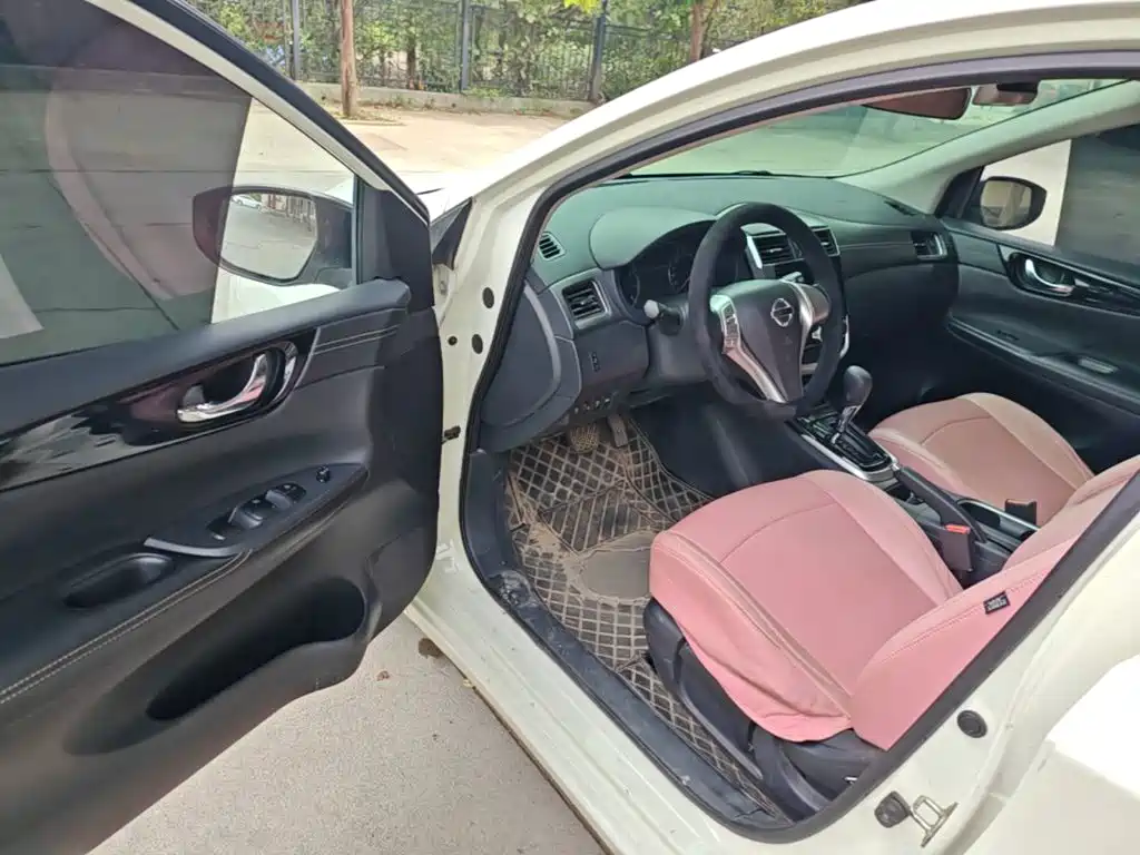 Nissan Tiida — миниатюра 16