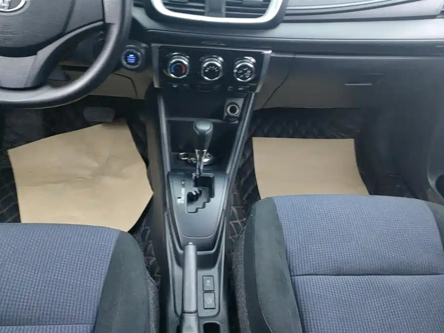 TOYOTA YARIS L ZHIXUAN