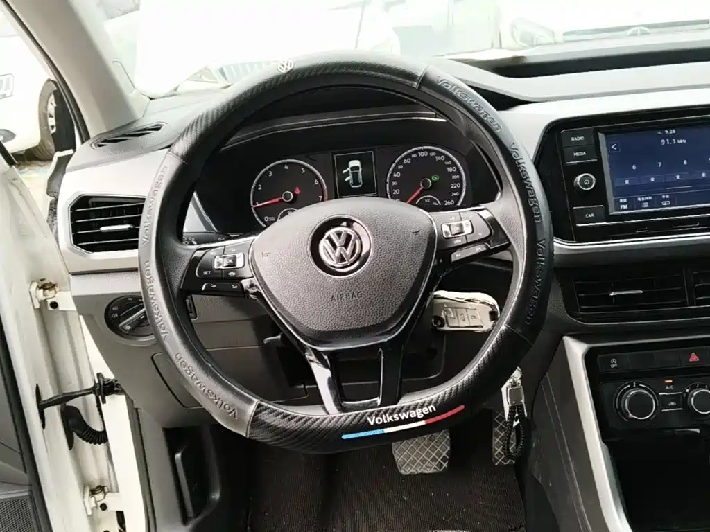 Volkswagen T-Cross — миниатюра 11