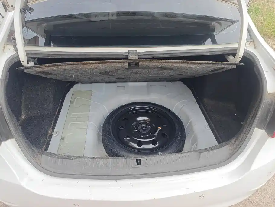 Buick Excelle — миниатюра 4