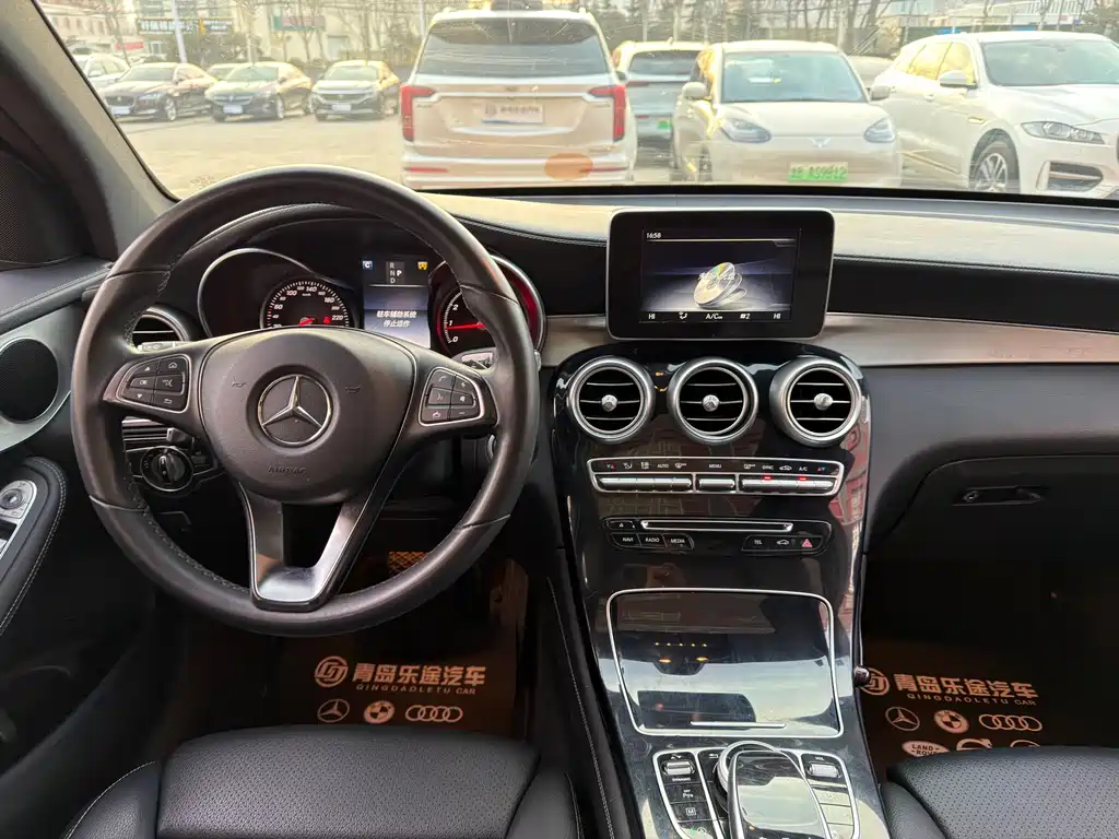 MERCEDES-BENZ GLC