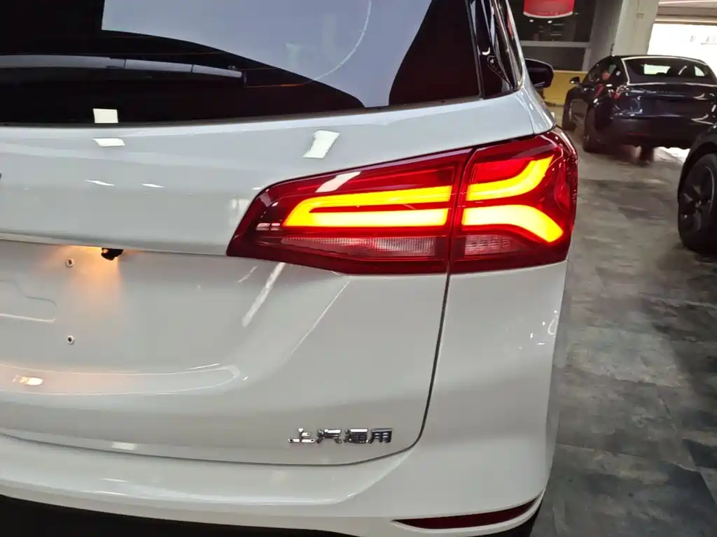 Chevrolet Equinox — миниатюра 8