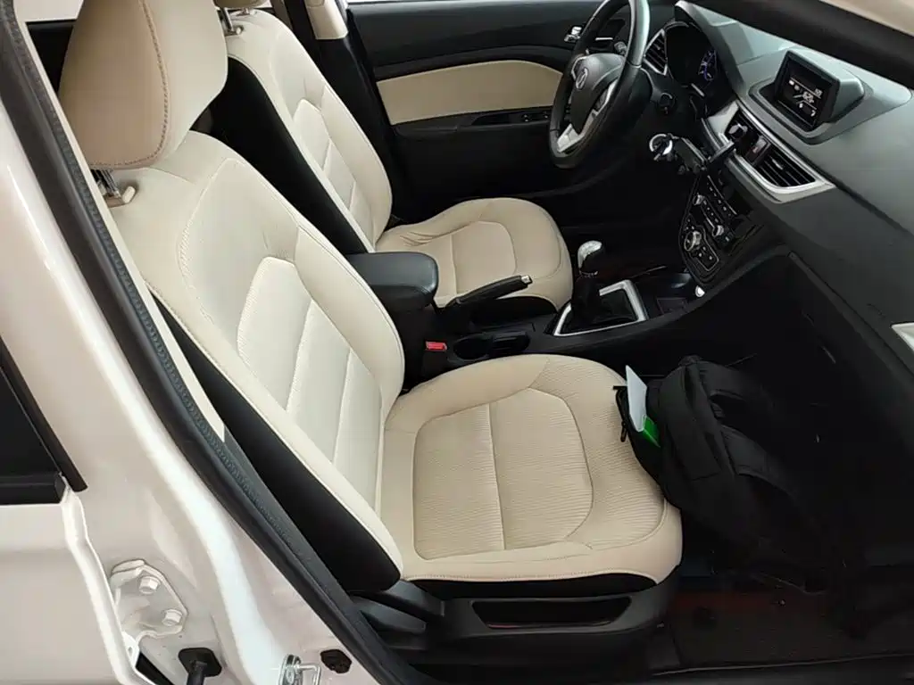 Changan V7 — миниатюра 25