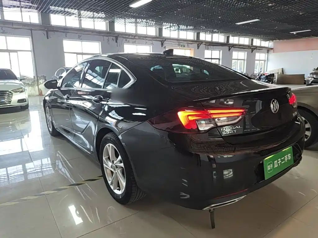 Buick Regal — миниатюра 5
