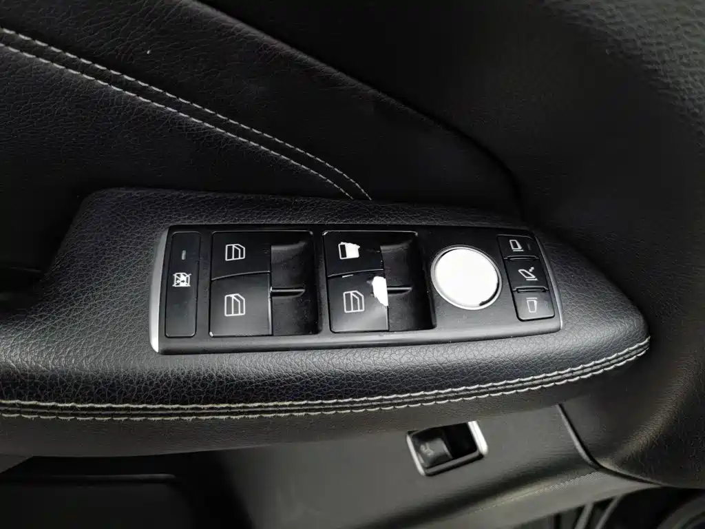 Mercedes-Benz M-Class — миниатюра 9