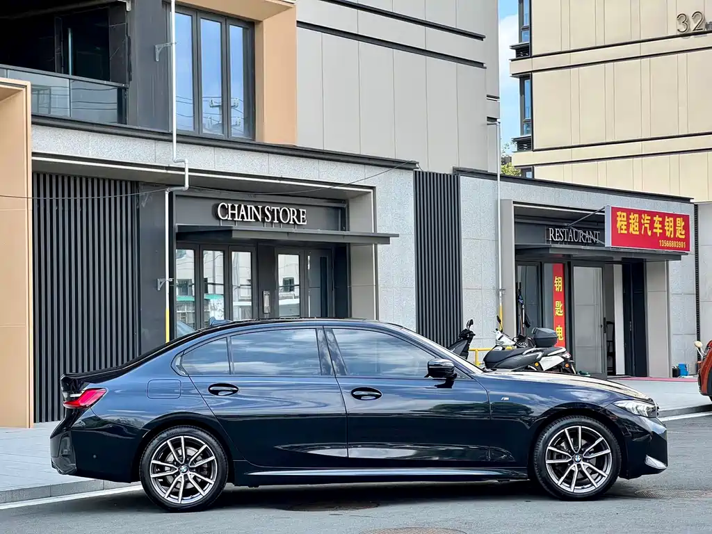 BMW 3 Series — миниатюра 4
