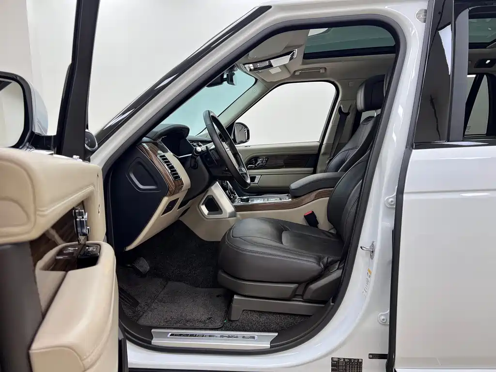 Land Rover Range Rover — миниатюра 10