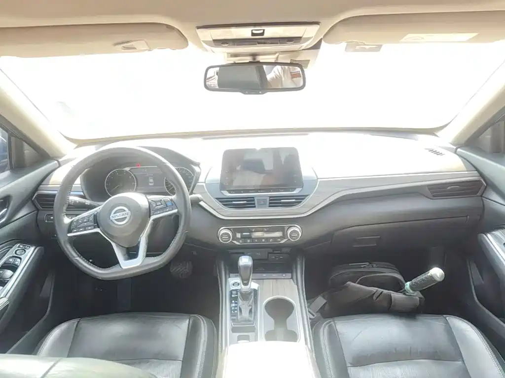 Nissan Teana — миниатюра 10