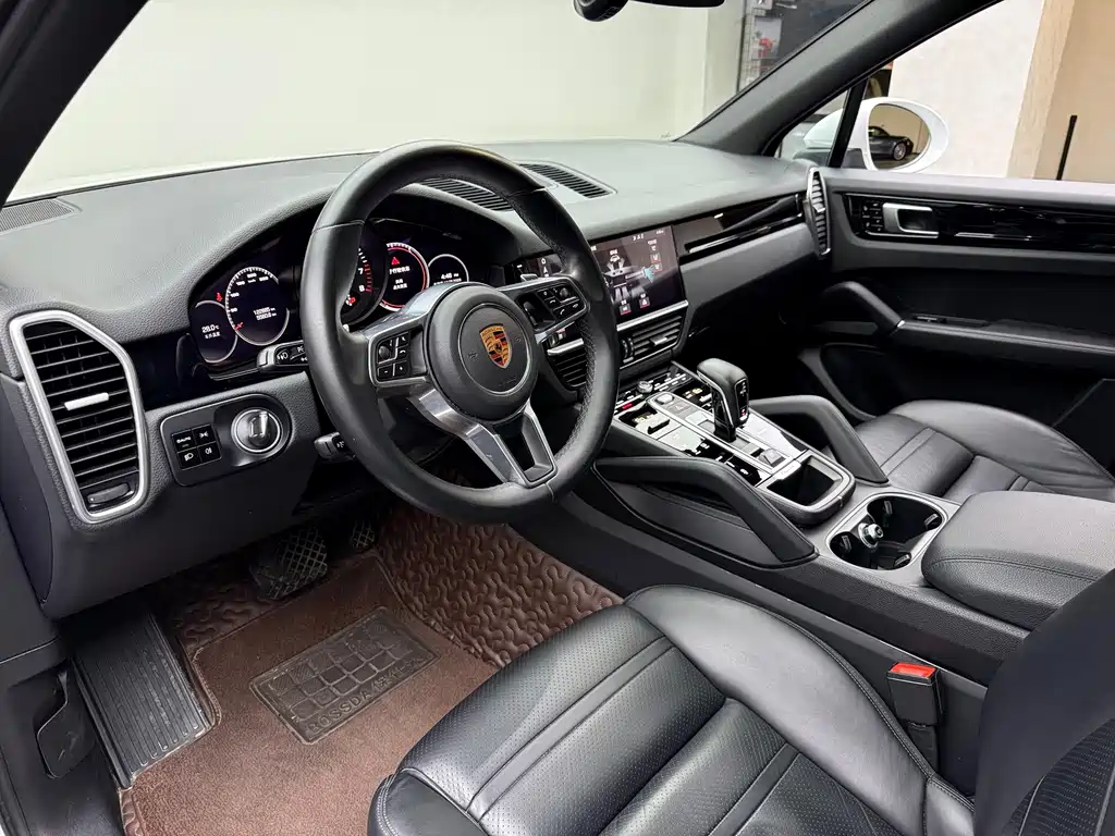 Porsche Cayenne — миниатюра 14
