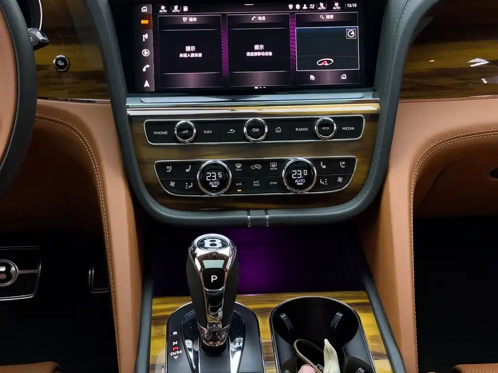 Bentley Bentayga — миниатюра 24