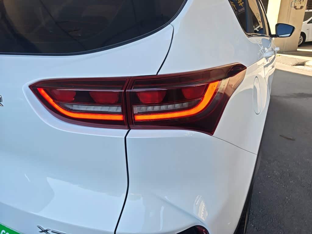 Jetour Jetour X70 1.5 л 2025 г. Белый, пробег 1000 км