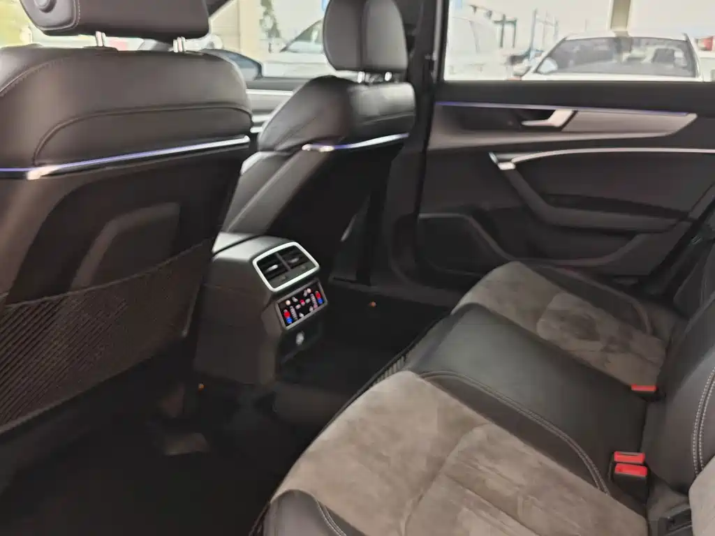 Audi A6L — миниатюра 6