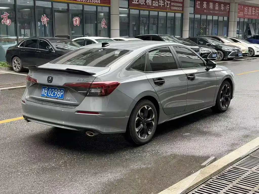 Honda Civic — миниатюра 9