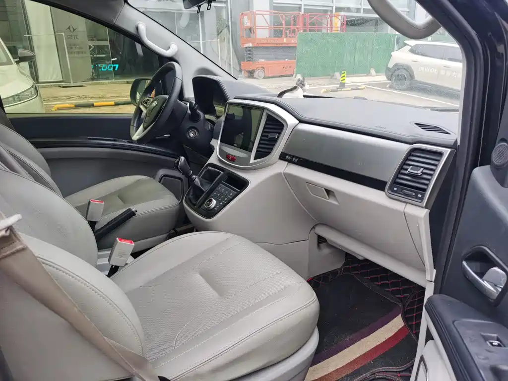 JIANGHUAI RUIFENG M4