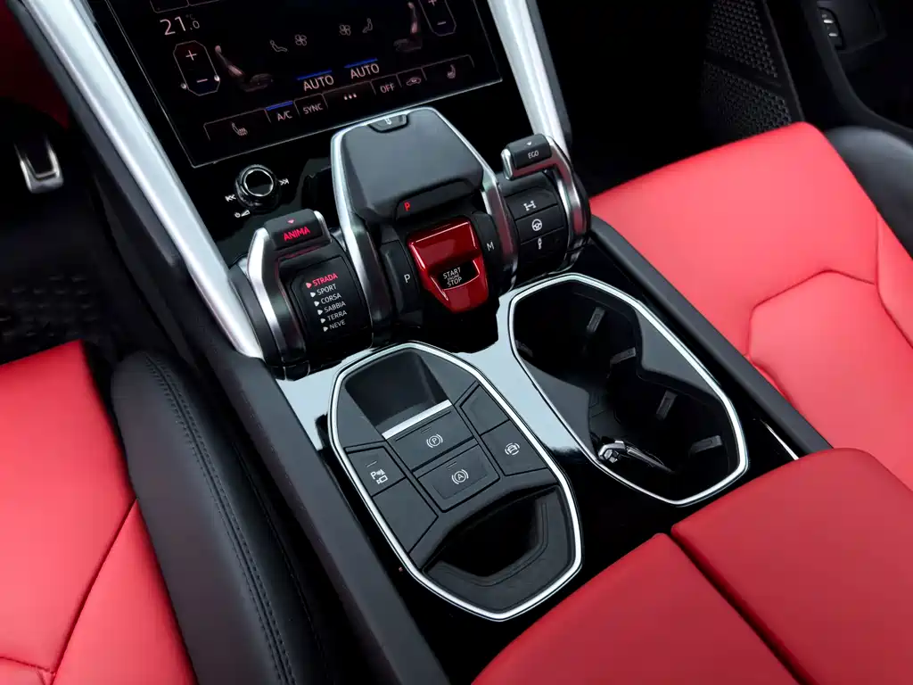 Lamborghini Urus — миниатюра 23