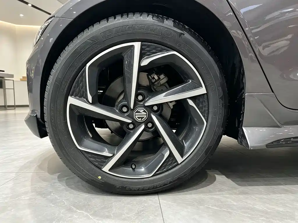 MG MG5 — миниатюра 10
