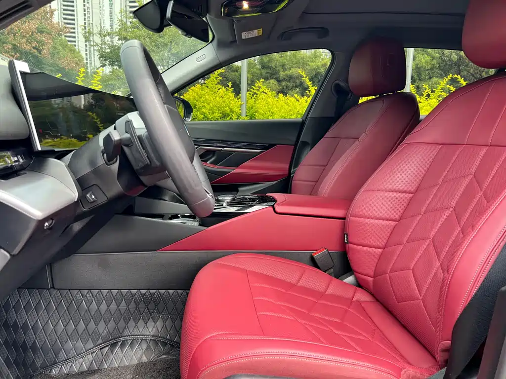 BMW 5 Series — миниатюра 3