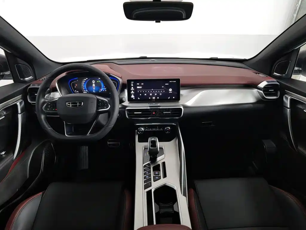 Geely Binyue — миниатюра 5