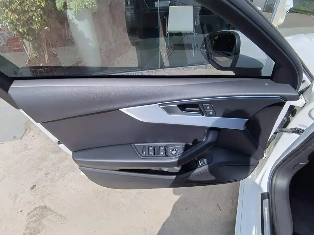 Audi A4L — миниатюра 9