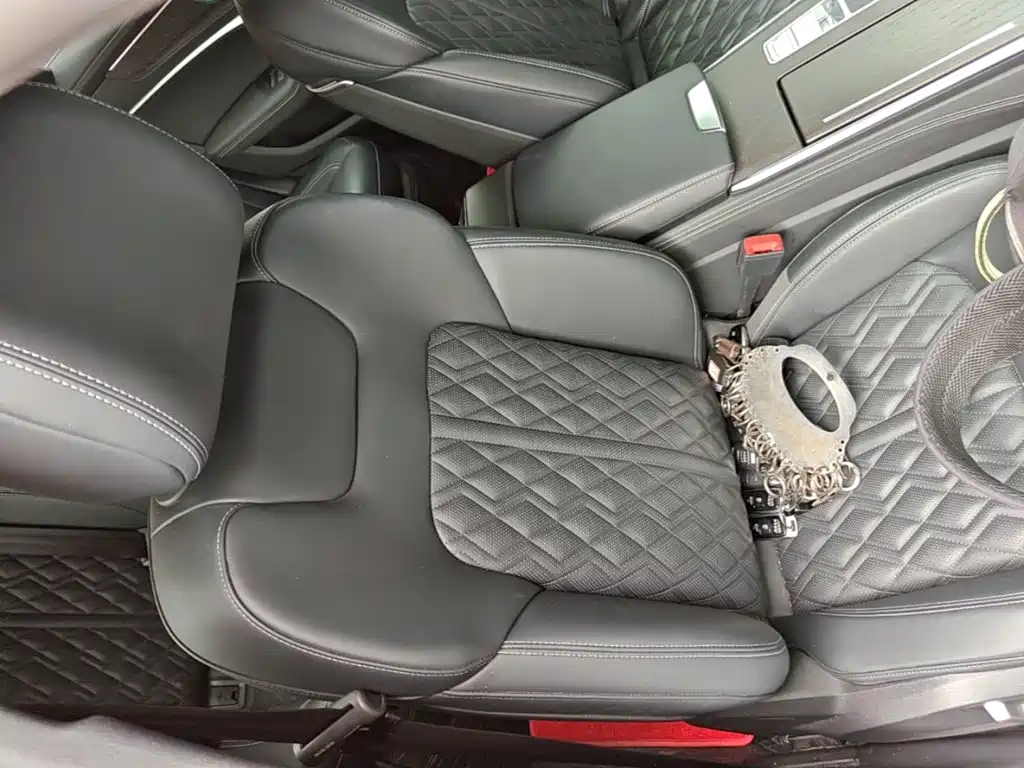 Audi A6L — миниатюра 25