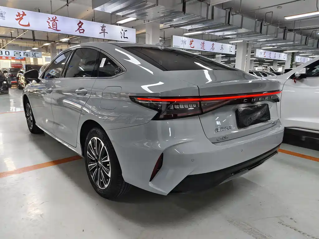 CHERY FENGYUN A8