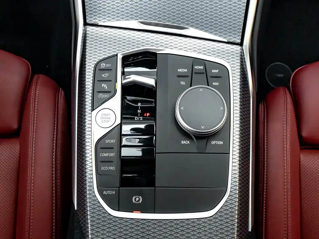 BMW 3 Series — миниатюра 19