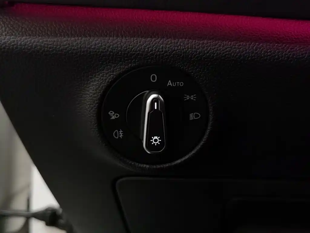 Volkswagen Sagitar — миниатюра 21