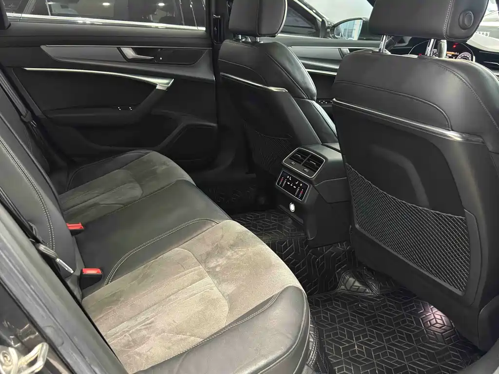 Audi A6L — миниатюра 9