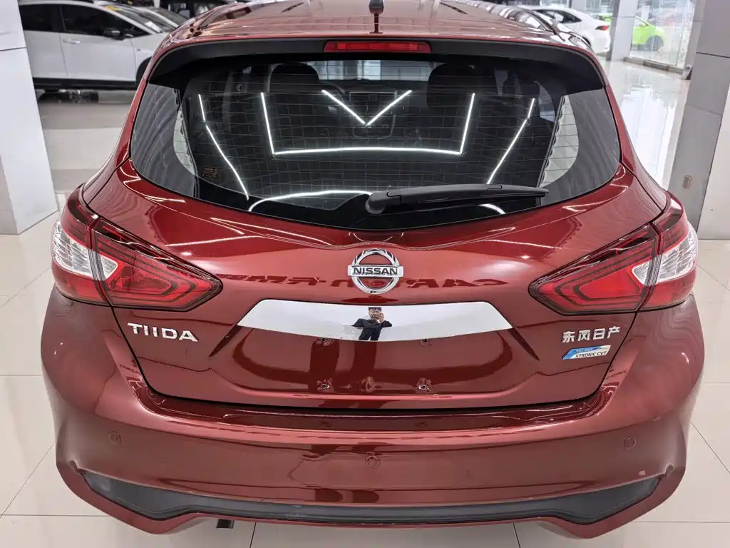 Nissan Tiida — миниатюра 15