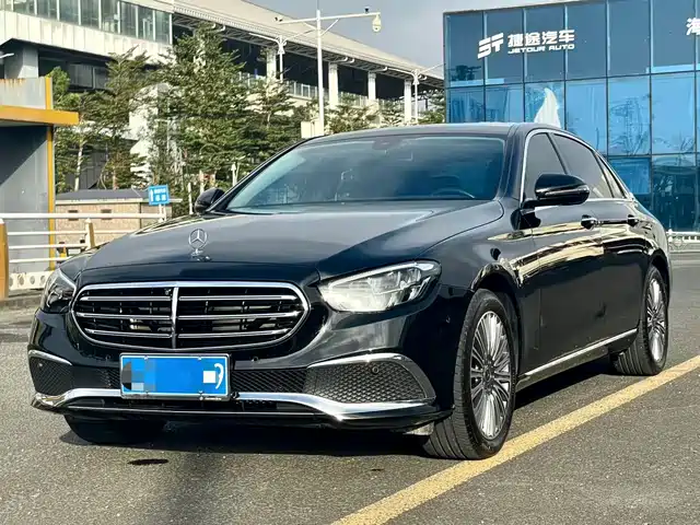MERCEDES-BENZ E CLASS