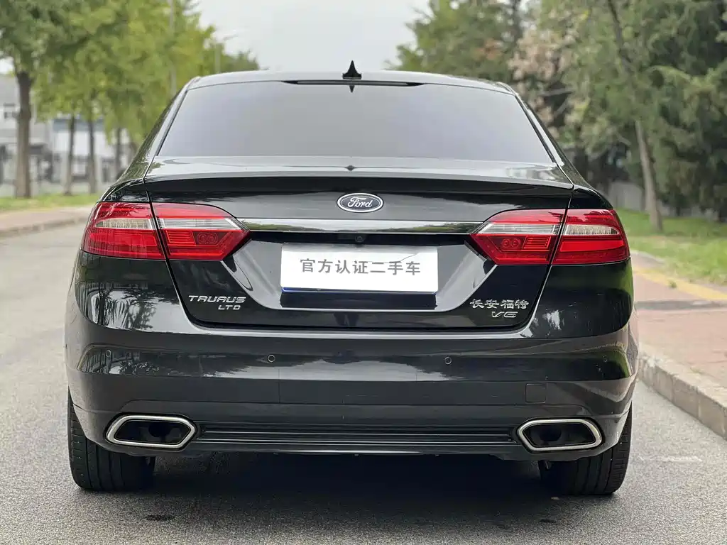 FORD TAURUS
