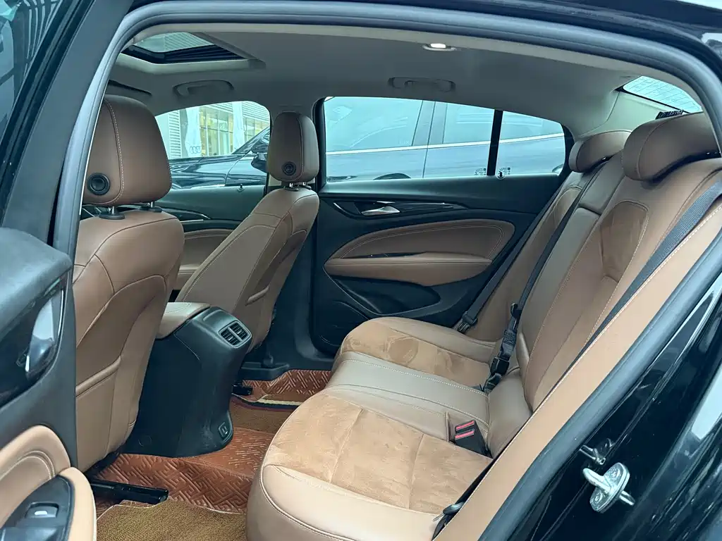Buick Regal — миниатюра 7