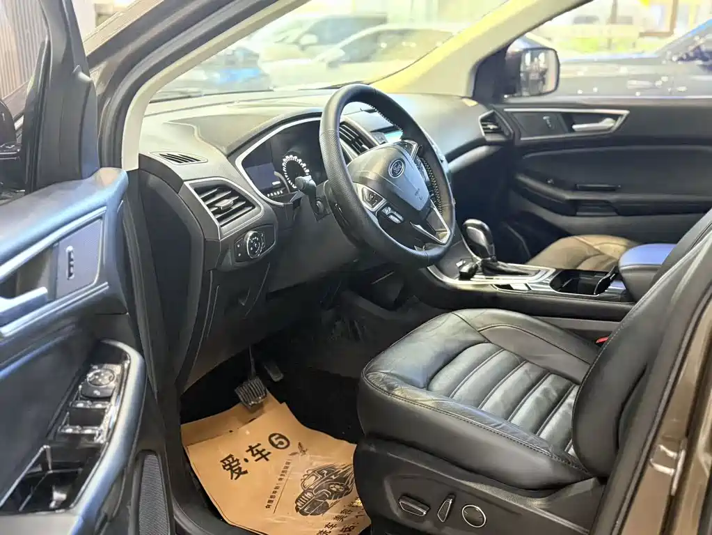 Ford Edge — миниатюра 4