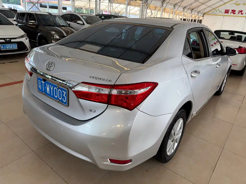 Toyota Corolla — миниатюра 10