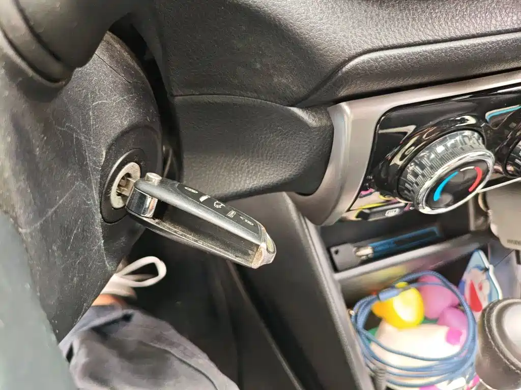 Toyota Yaris L — миниатюра 9