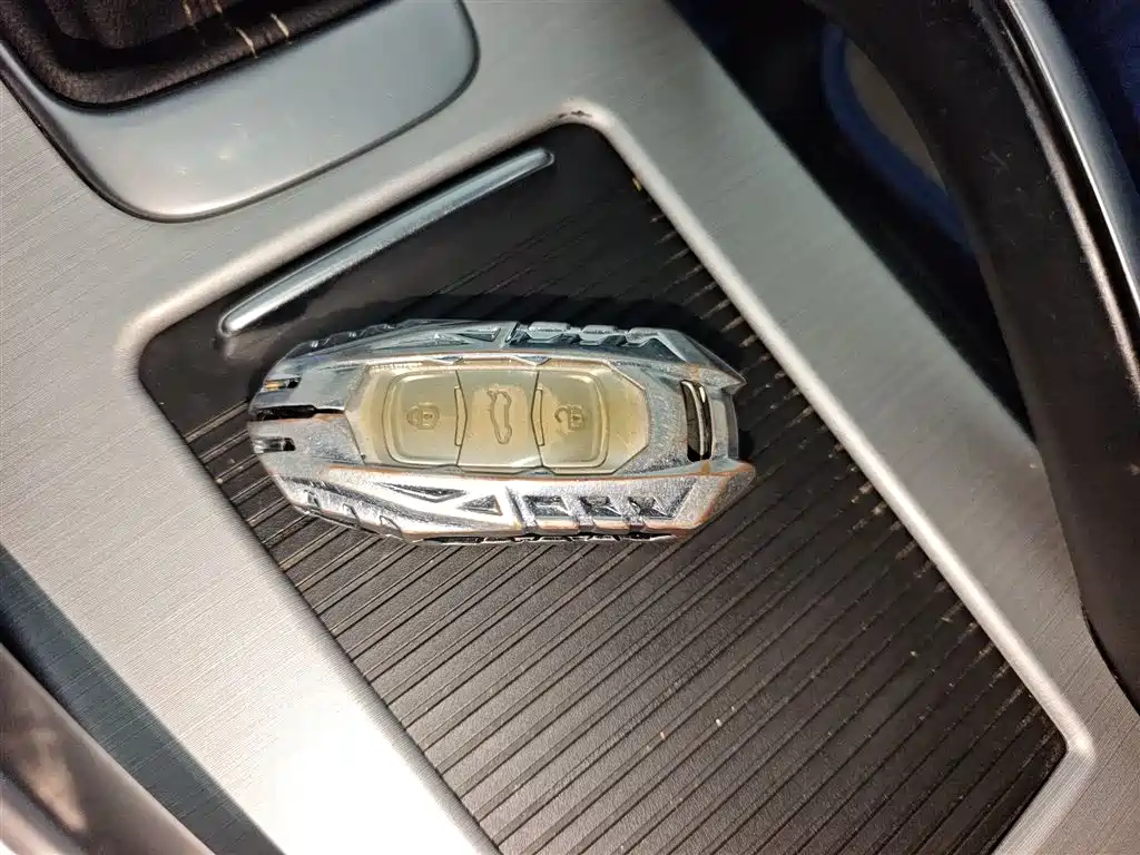 Geely Boyue - фото 17