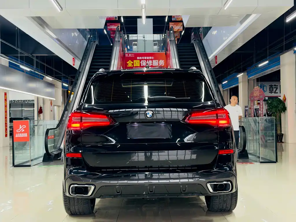 BMW X5 (Import) — миниатюра 17