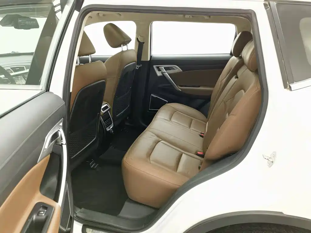 Geely Boyue — миниатюра 15