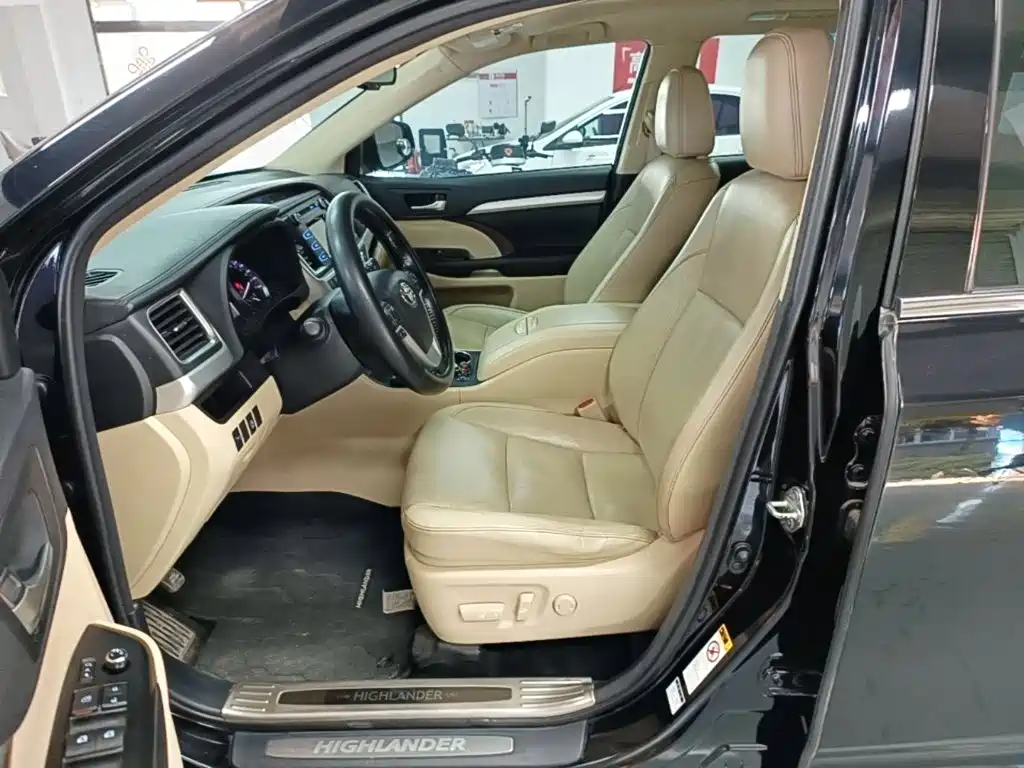 Toyota Highlander — миниатюра 15
