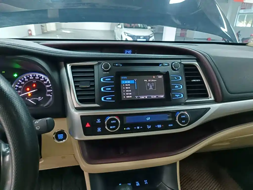 Toyota Highlander — миниатюра 13