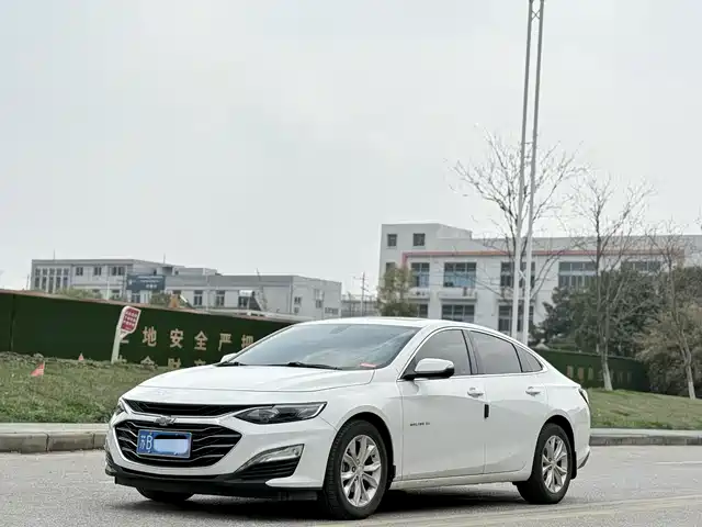 Chevrolet Malibu XL