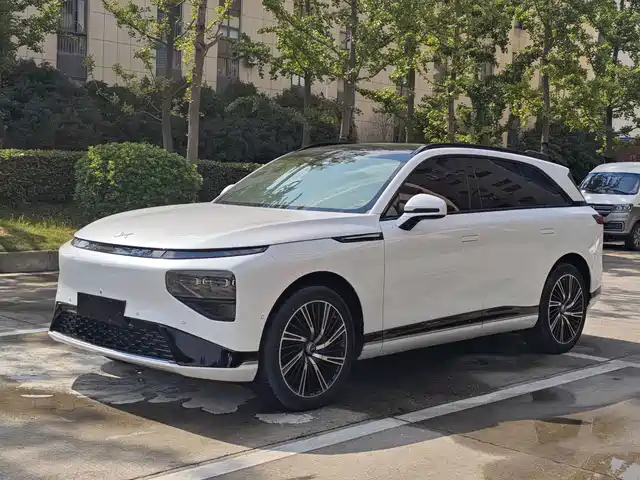 2023 Xpeng G9