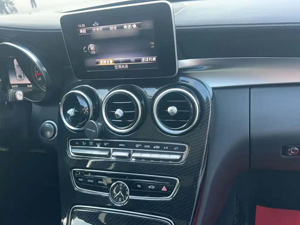 Mercedes-Benz C-Class — миниатюра 8