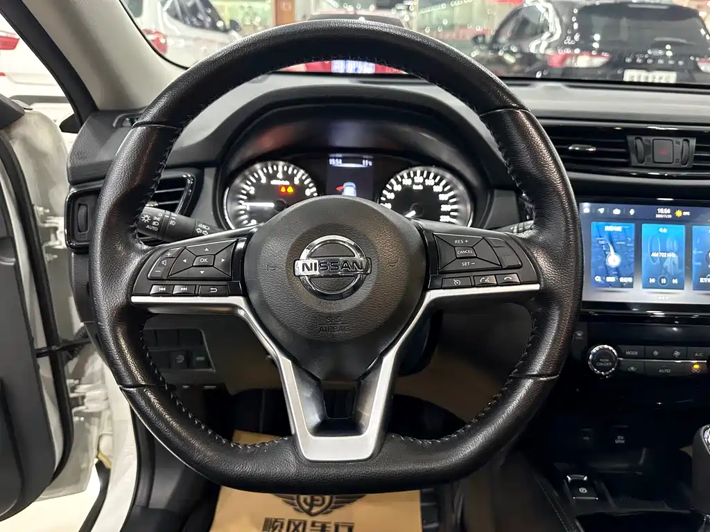 Nissan X-Trail — миниатюра 11
