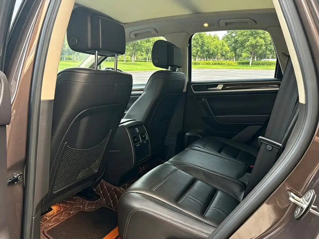 Volkswagen Touareg — миниатюра 8