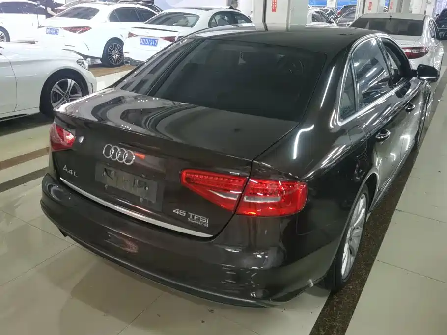 Audi A4L — миниатюра 3