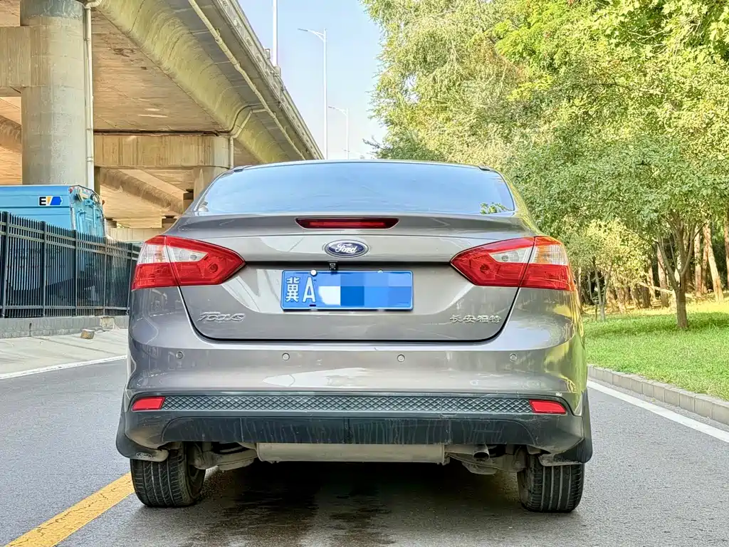 Ford Focus — миниатюра 5