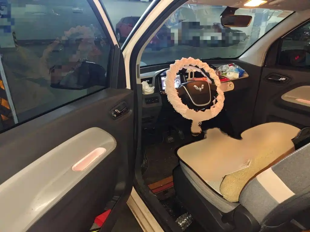 Wuling MINIEV — миниатюра 14