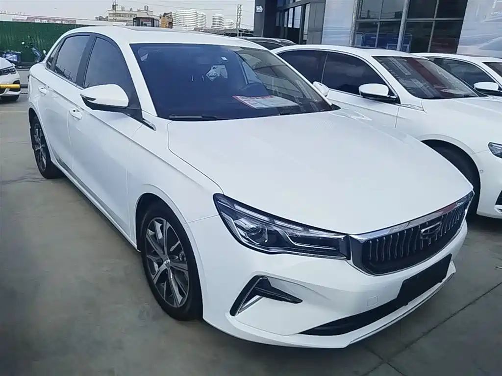 Geely Emgrand 2023 4 Champion 1.5L CVT Luxury
